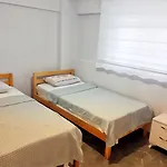 Apartament Aksu , Tam Donanimli Havuzlu Tesisimiz Muhafazakar Ailelere Yoenelliktir