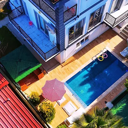 Aksu , Tam Donanimli Havuzlu Tesisimiz Muhafazakar Ailelere Yoenelliktir Apartamento *