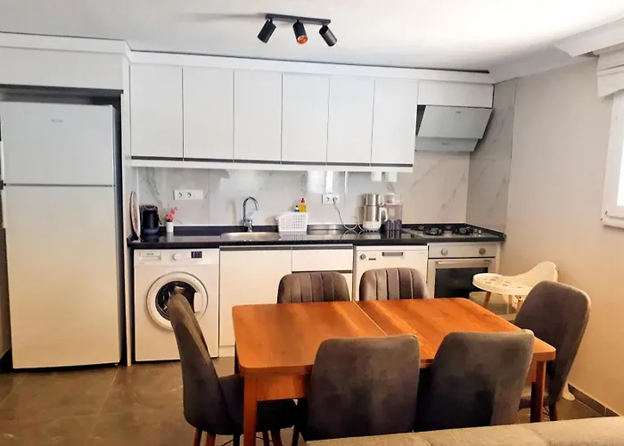 Apartament Aksu , Tam Donanimli Havuzlu Tesisimiz Muhafazakar Ailelere Yoenelliktir