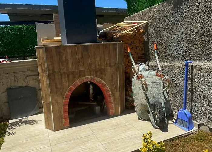 Aksu , Tam Donanimli Havuzlu Tesisimiz Muhafazakar Ailelere Yoenelliktir Apartament *