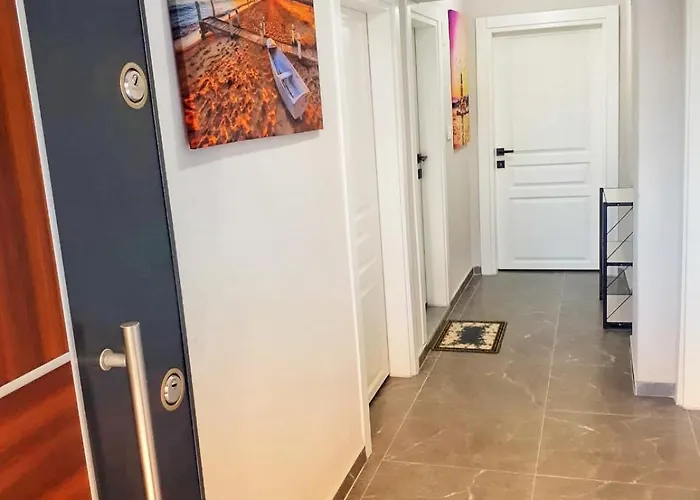 Aksu , Tam Donanimli Havuzlu Tesisimiz Muhafazakar Ailelere Yoenelliktir Apartament Doger Koyu