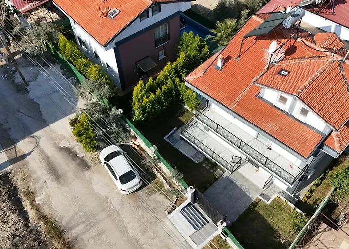 Aksu , Tam Donanimli Havuzlu Tesisimiz Muhafazakar Ailelere Yoenelliktir Apartament