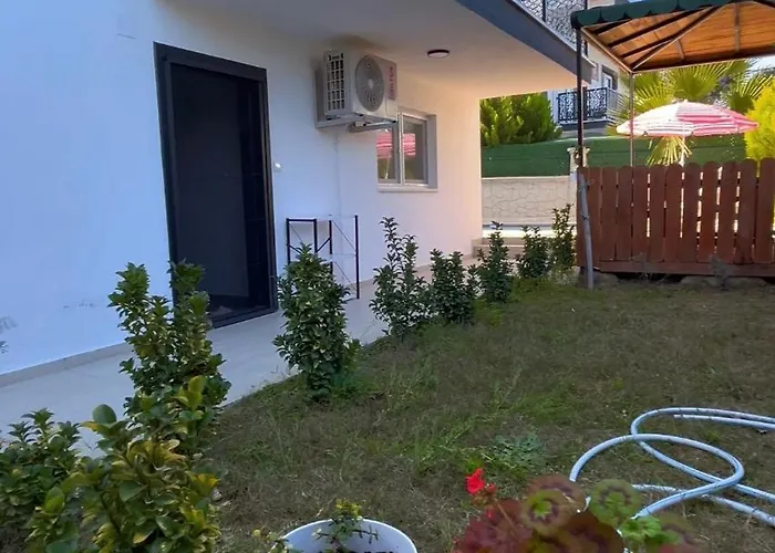 Aksu , Tam Donanimli Havuzlu Tesisimiz Muhafazakar Ailelere Yoenelliktir